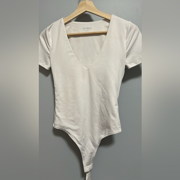 White Deep v neck bodysuit - Picture 1 of 1